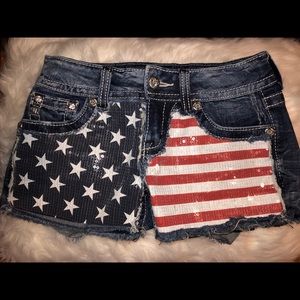 Flag shorts